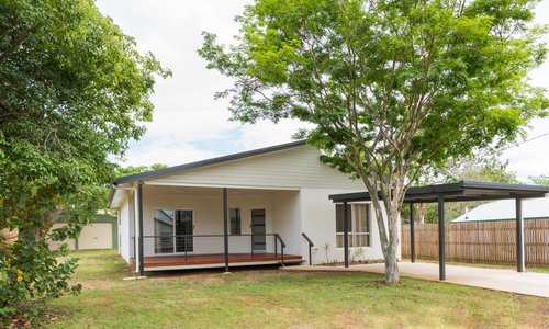 Carports and Garages Image