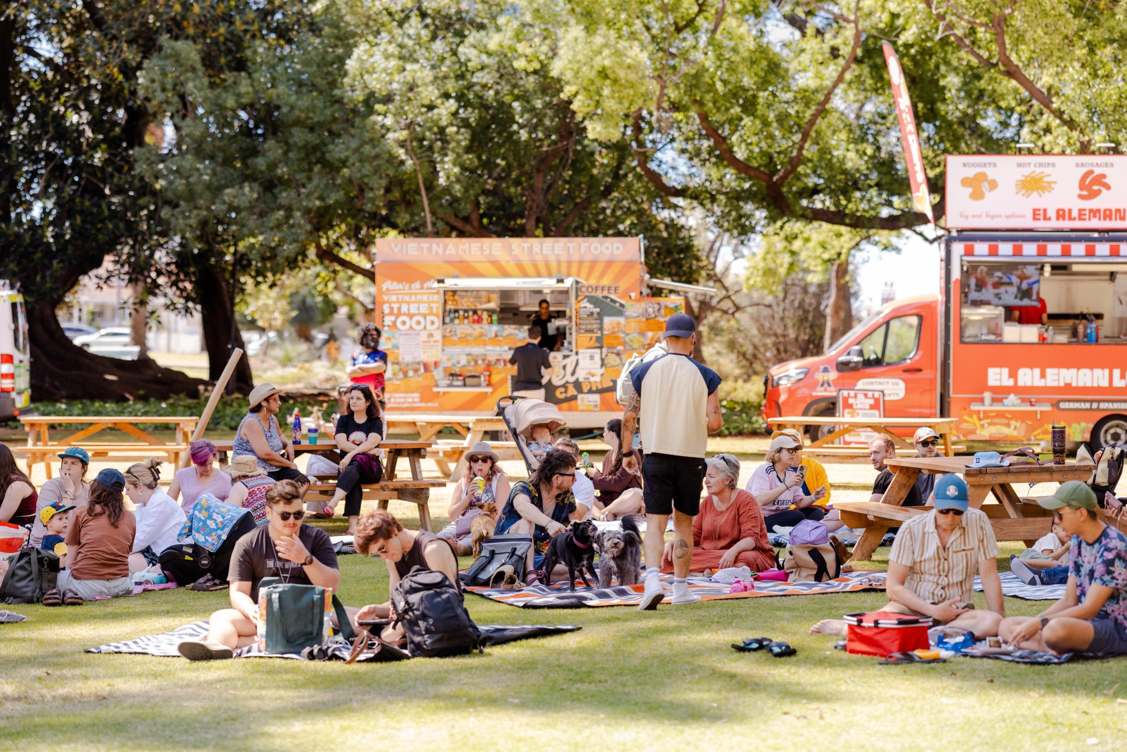 Kyilla Twilight Christmas Market