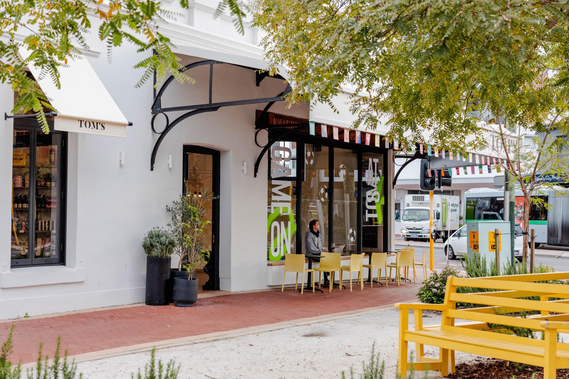 Proposal to revoke Local Planning Policy 7.4.9 Encroachment over Crown