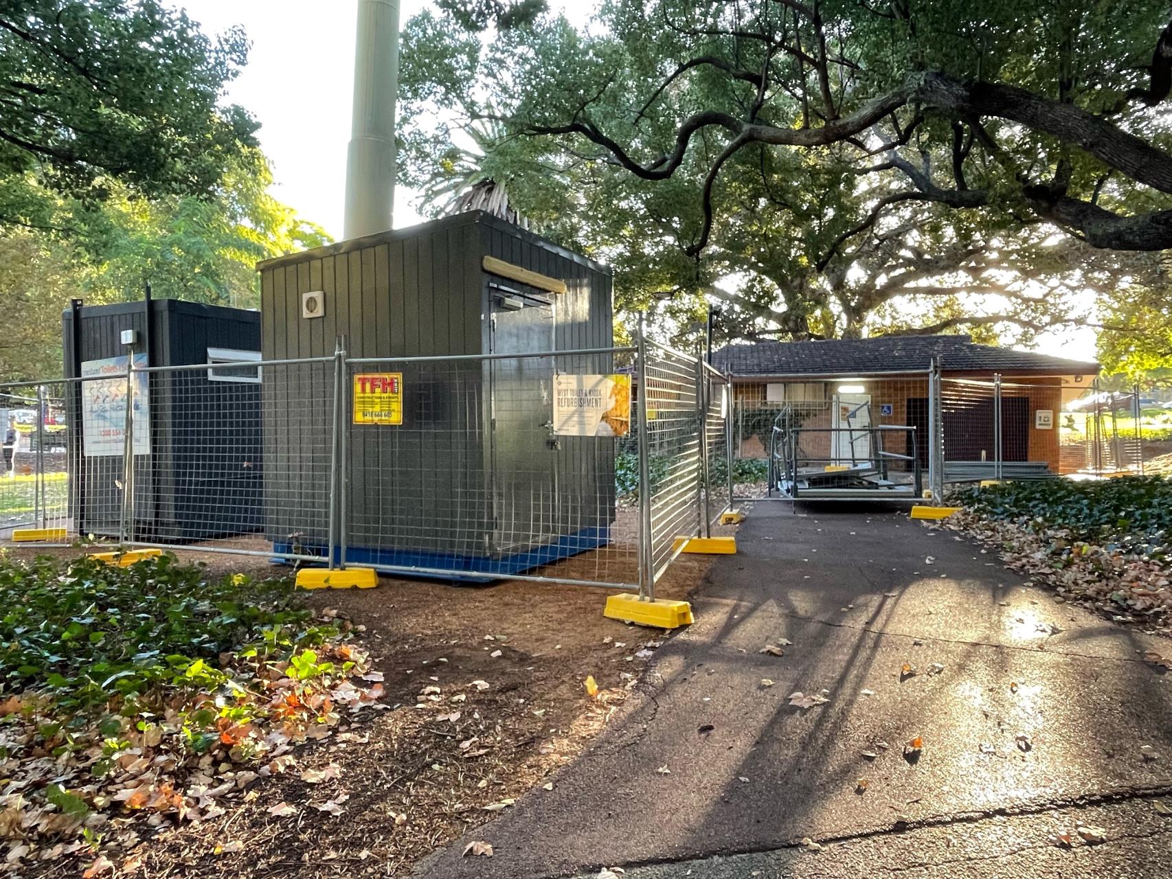 Works start on Hyde Park West kiosk and toilet