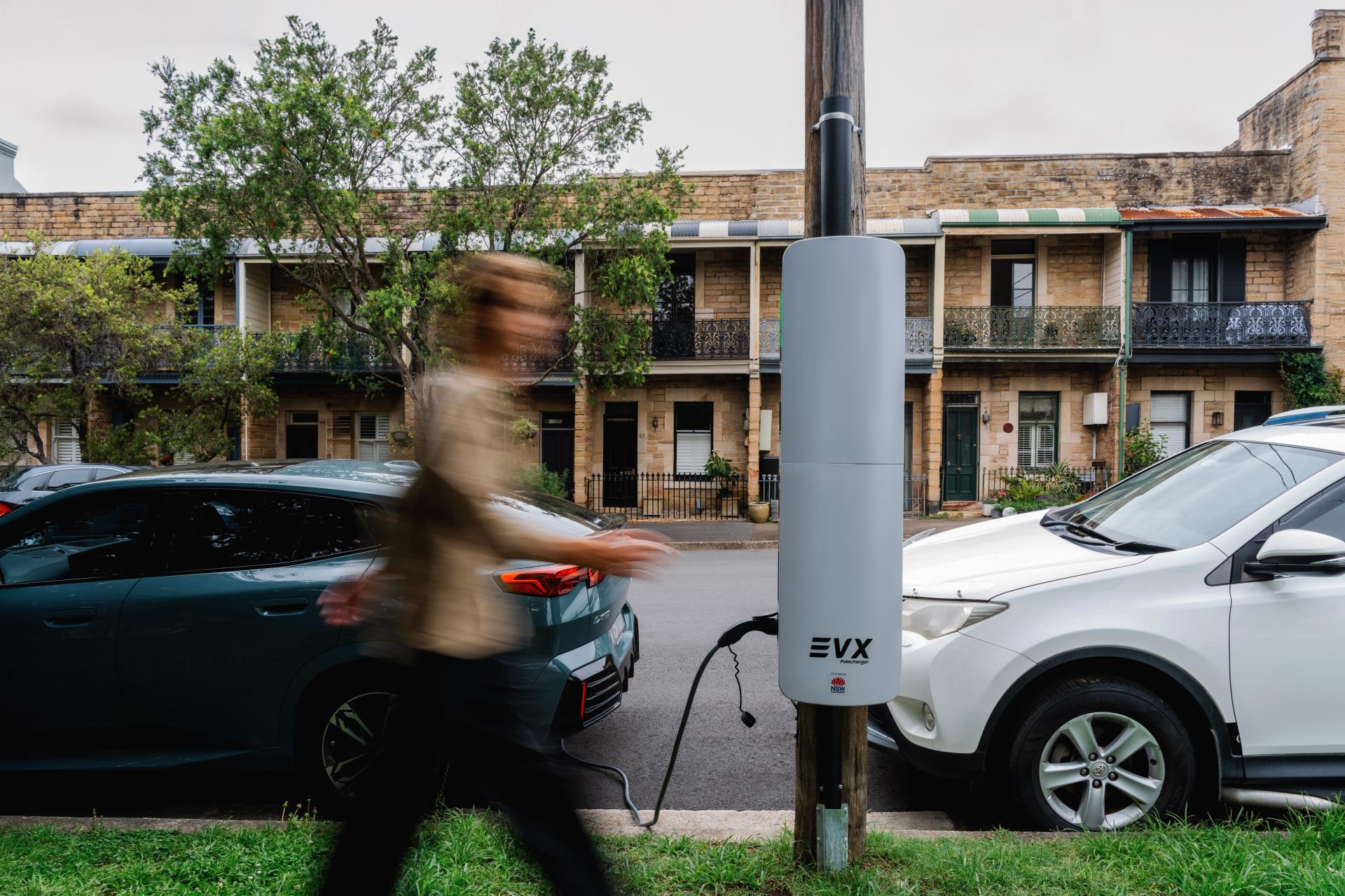 Inner city councils to explore streetlight car charging