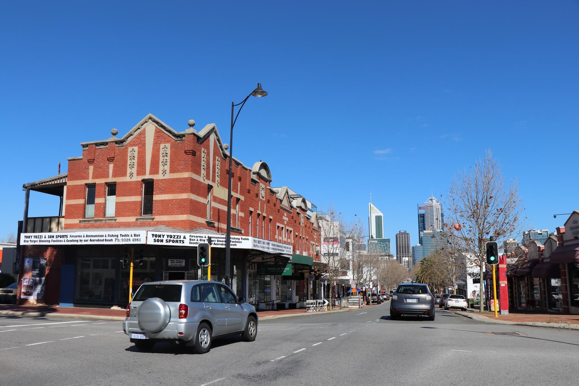 Two Way William Street and Brisbane Street - road works