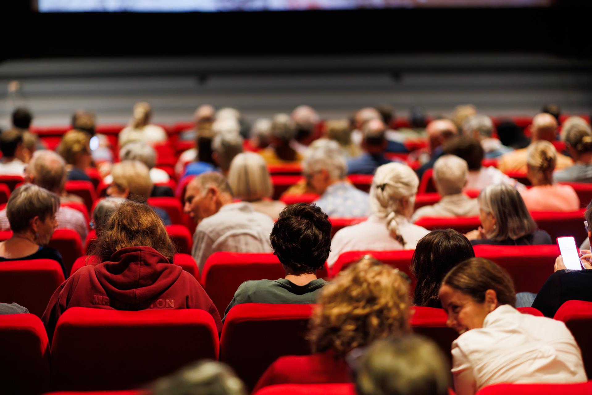 Leedy Film Club: Suspicion