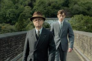Mr Burton @ Luna Cinema