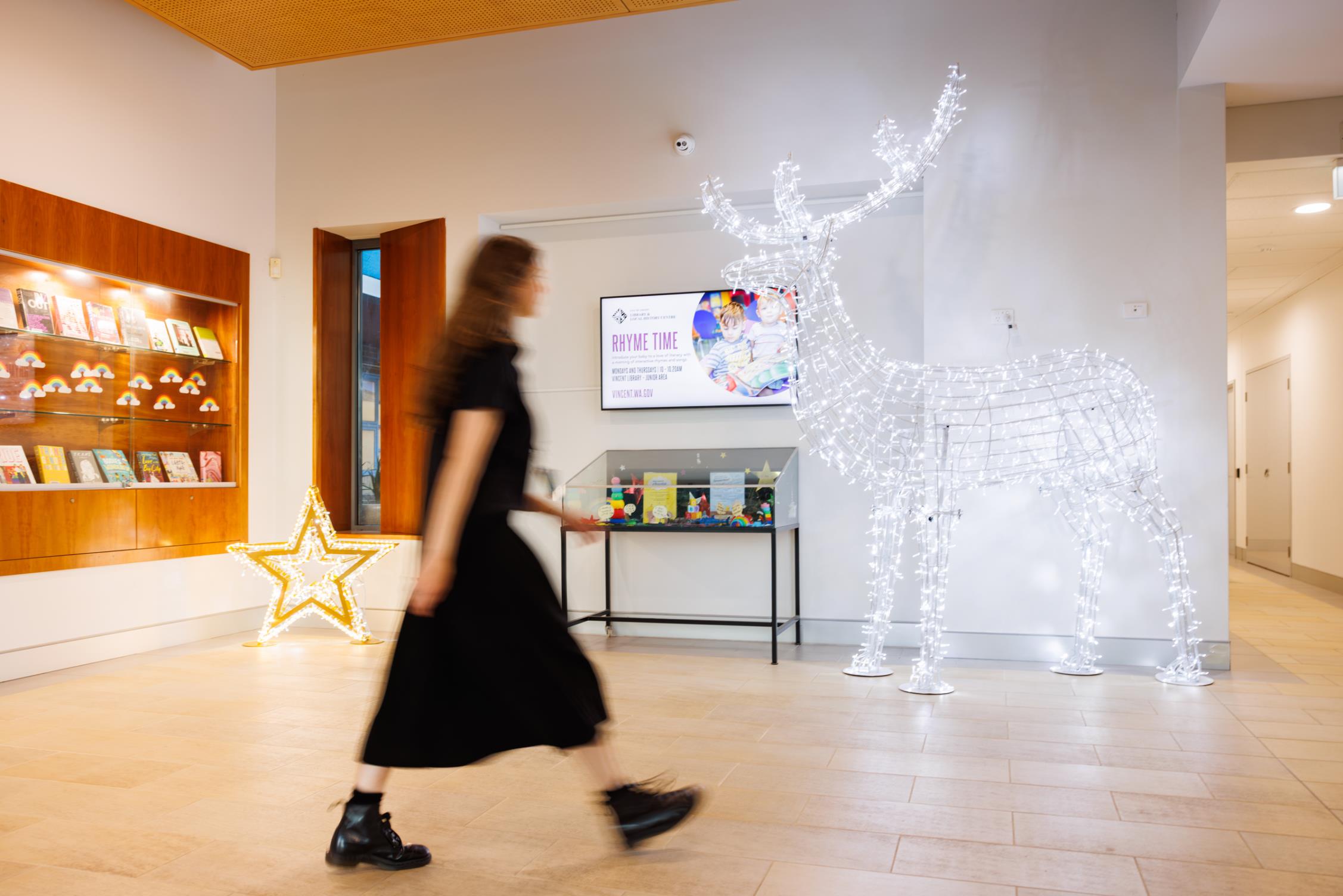 Holiday opening hours